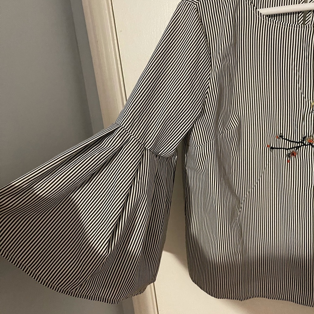 Blouse - Picture 4 of 5